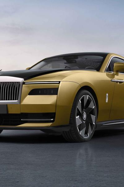 2 Spectre Unveiled The First Fully Electric Rolls Royce Front 3 4 1666037303